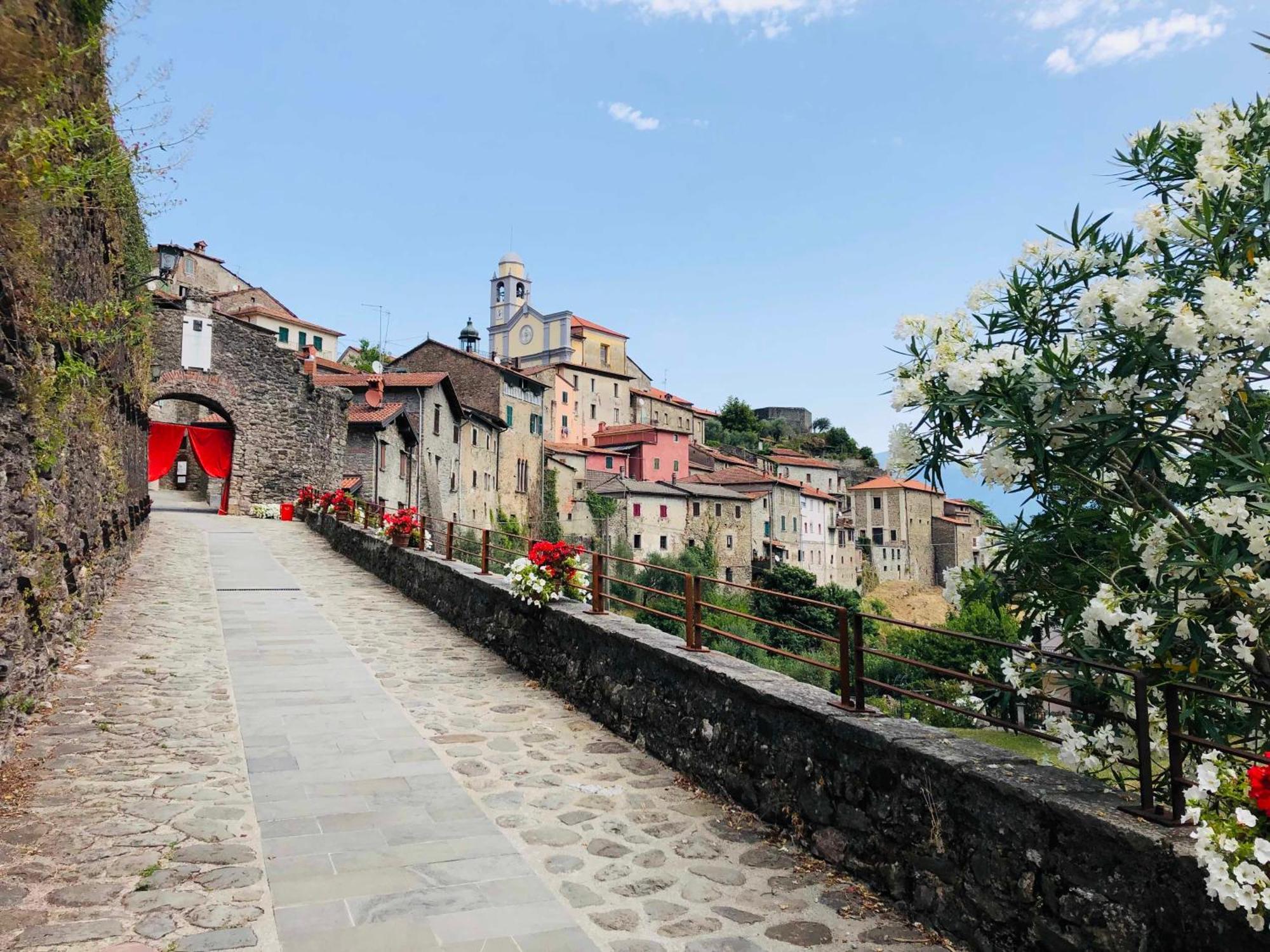 Apartmán La Finestra Di Dante Mulazzo Exteriér fotografie